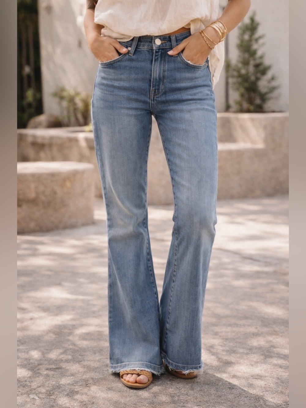 Jessica Simpson Flare Wide Leg Light Wash Denim Soft Sculpt Jeans - Blue 26